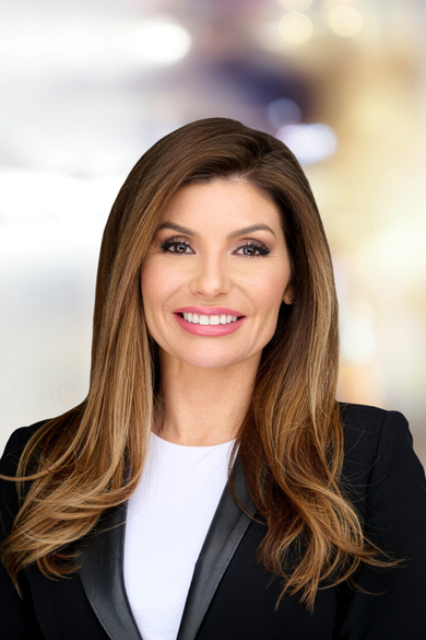 Portrait of Leeanne Jenkins, REALTOR®.
